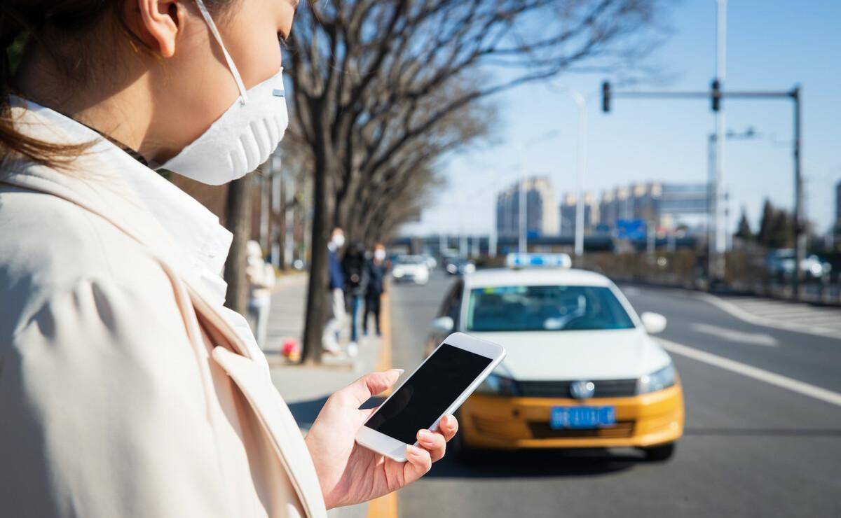 苹果版滴滴怎么打车
:网约车的生意越来越差！究其原因，还是无证司机惹的祸