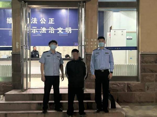 男子在济南一超市干这事儿，画面太“辣眼”，警方出手